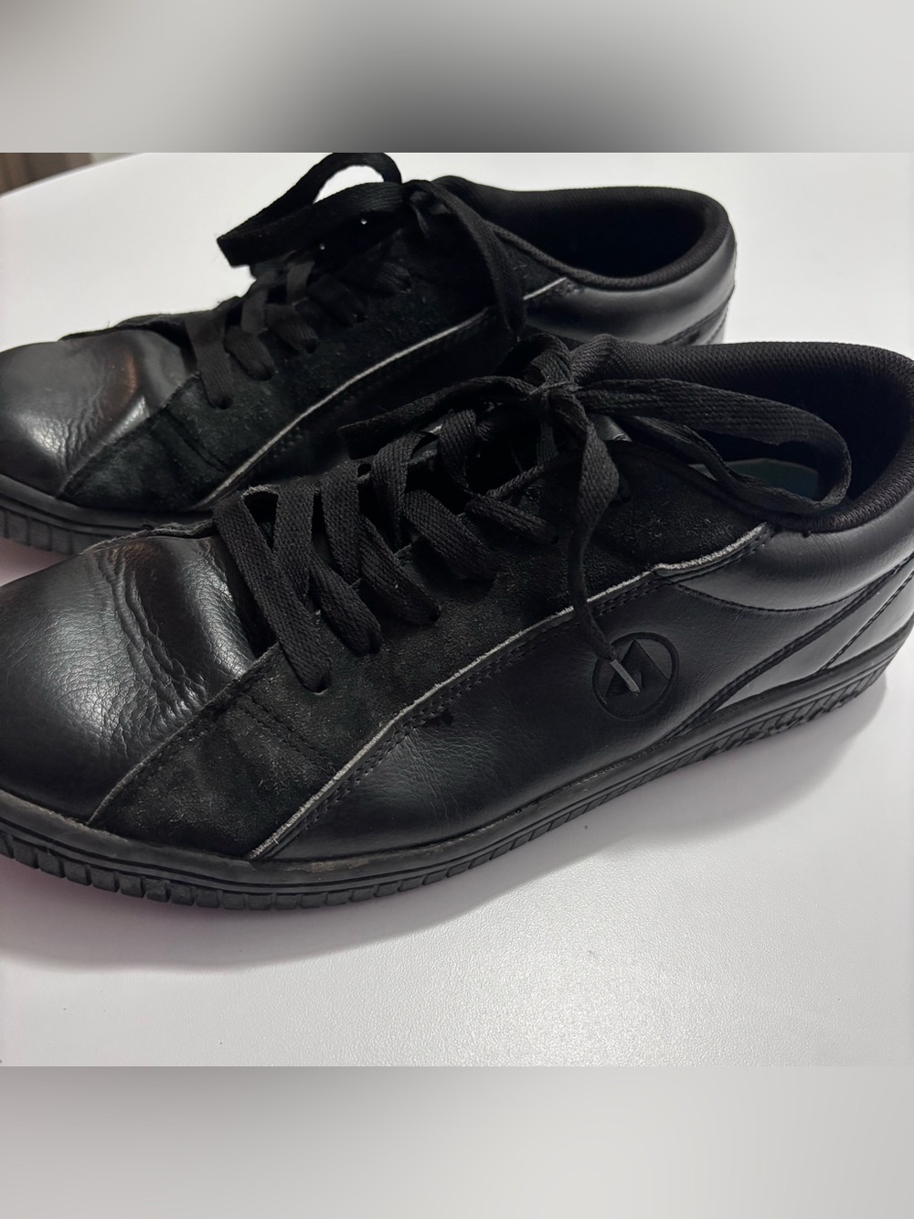 Airwalk One "Already Famous" black sneakers - Men’s 12